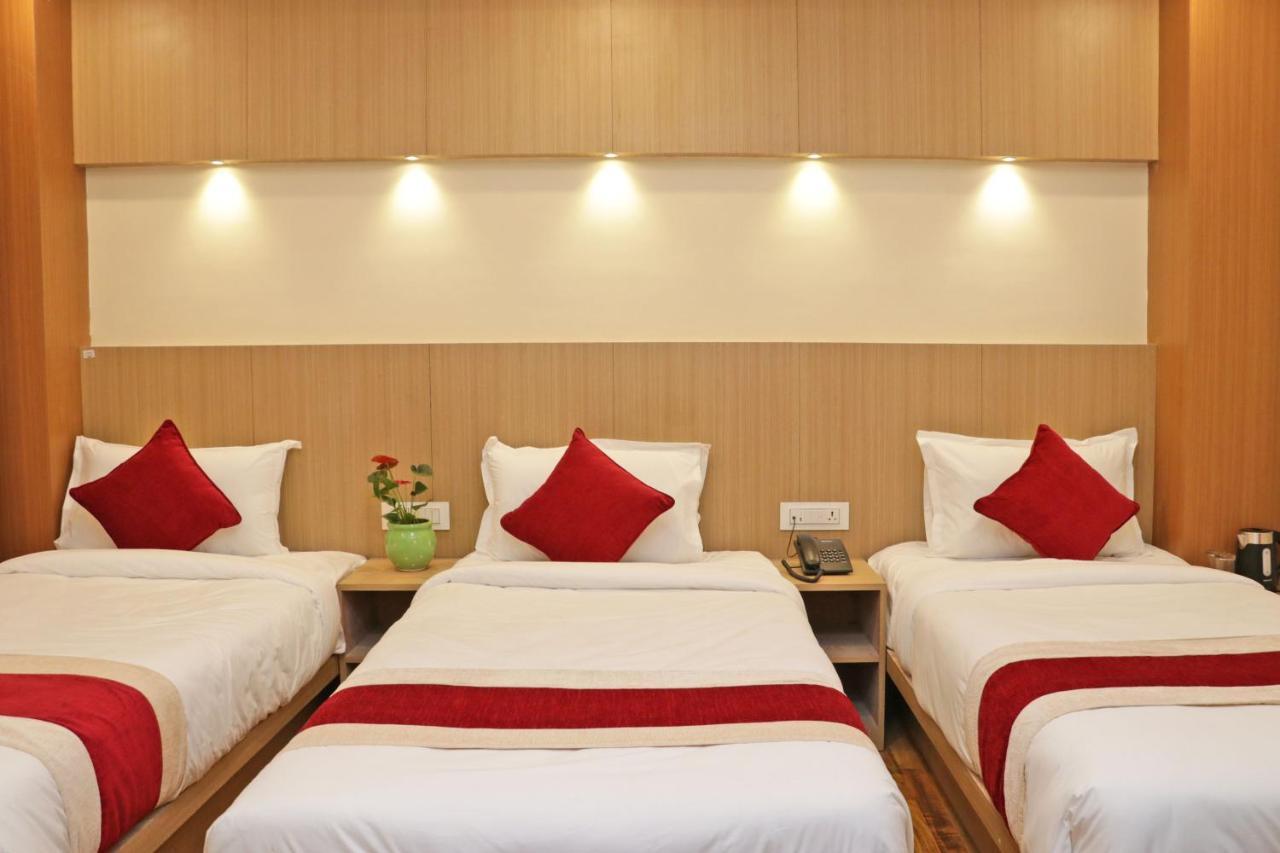 Hotel Nilakantha Pvt. Ltd 加德满都 外观 照片