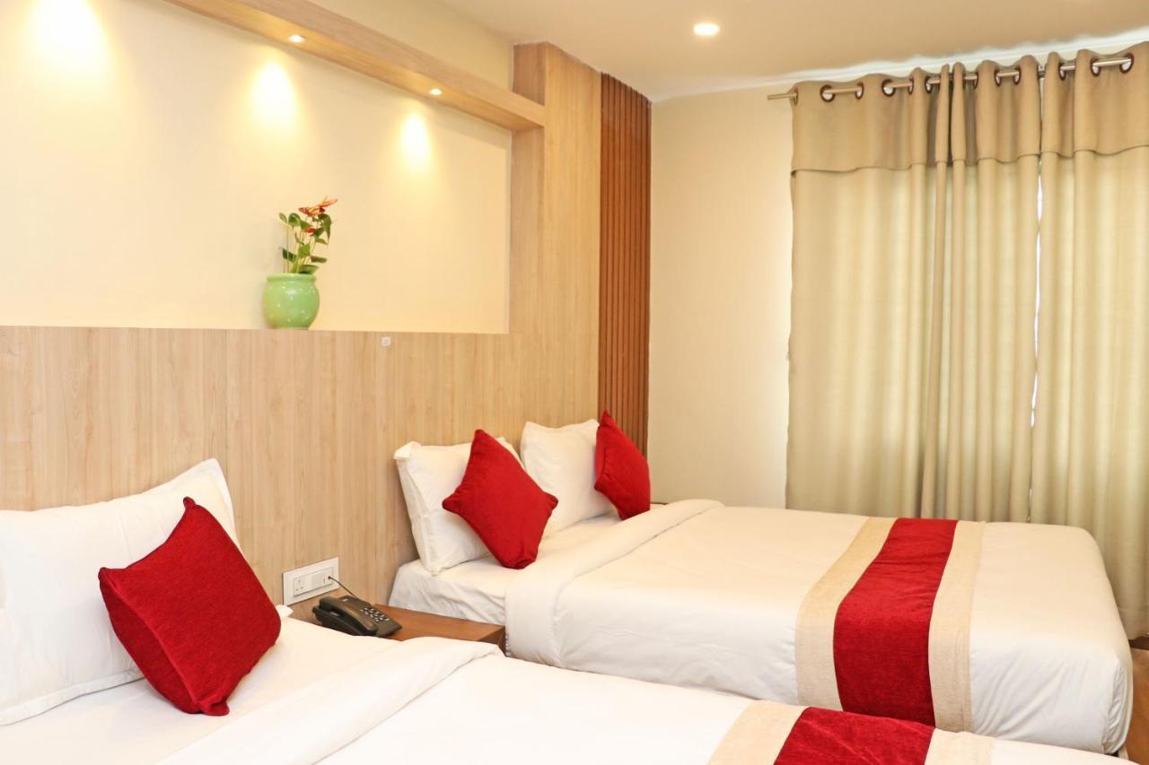 Hotel Nilakantha Pvt. Ltd 加德满都 外观 照片