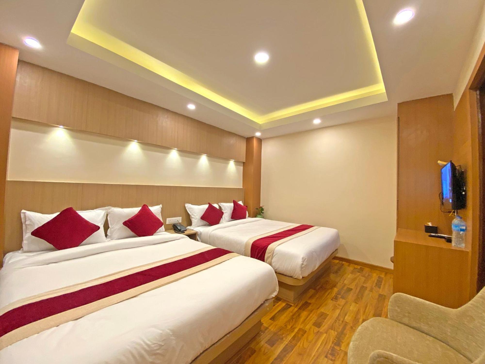 Hotel Nilakantha Pvt. Ltd 加德满都 外观 照片